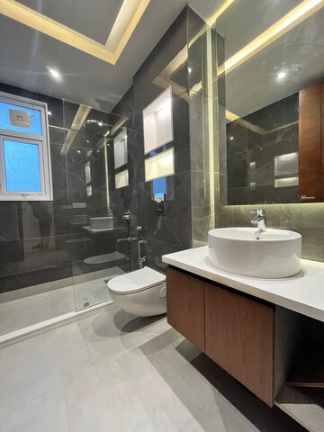 Kitchen in 4 BHK Builder Floor at Sector 57 – for Sale