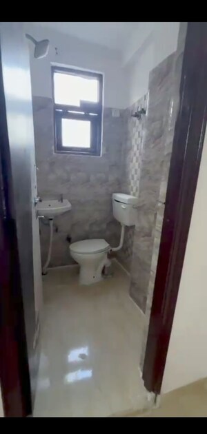 1 BHK Builder Floor For Rent in Chattarpur