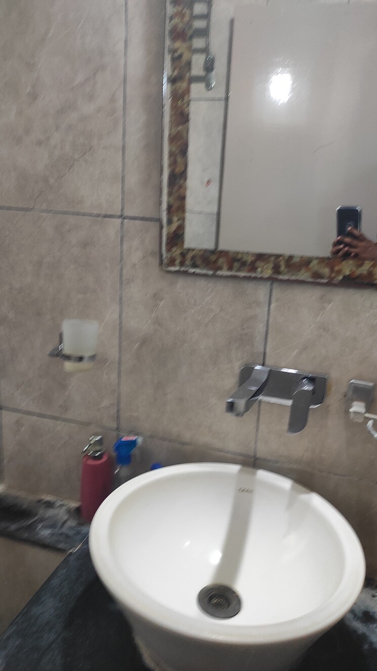 Bathroom, goel-ganga-gyanganga 2 Bedroom 745 Sq.Ft. Apartment In Rahatani Pune 9419967