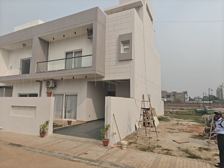 Exterior View, vipul-tatvam-villas 5 Bedroom 725 Sq.Yd. Villa In Sector 48 Gurgaon 9419962
