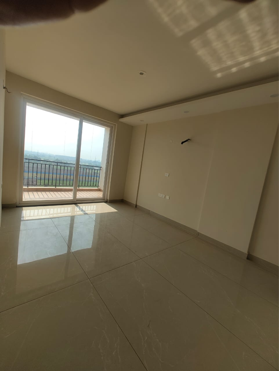 3 BHK + Pooja Room,Servant Room Apartment For Sale in Sector 20