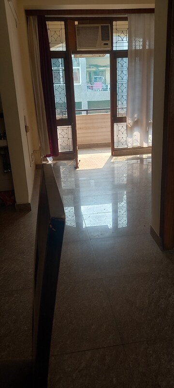  1.5 BHK Apartment at Ip Extension – for Rent