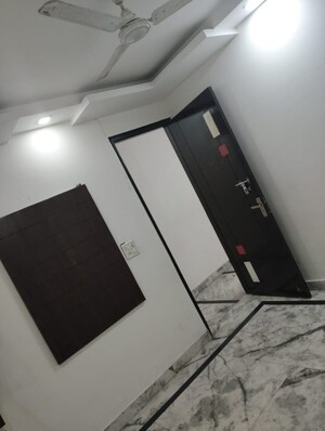 Room in 3 BHK Builder Floor at RWA Kalkaji DDA Flats L1 & L2, Govindpuri – for Rent