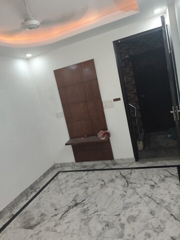 3 BHK Builder Floor For Rent in RWA Kalkaji DDA Flats L1 & L2, Govindpuri