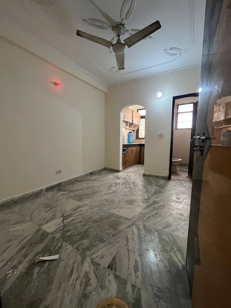 1 BHK Builder Floor For Rent in Nebsarai 