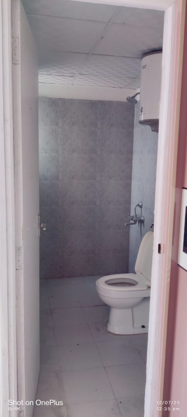 Bathroom, suncity-avenue-76 2 Bedroom 735 Sq.Ft. Apartment In Sector 76 Gurgaon 9420010