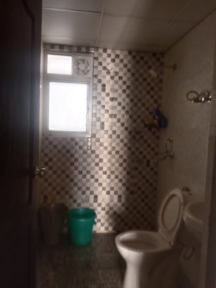 Bathroom, aditya-world-city 3 Bedroom 1380 Sq.Ft. Apartment In Shahpur Bamheta Ghaziabad 9420013