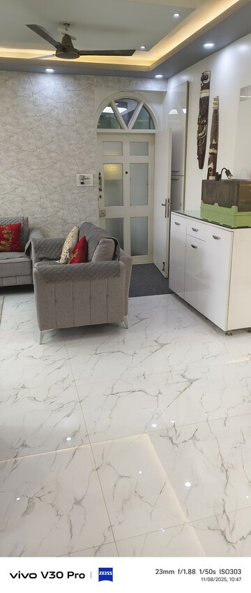 2 BHK Apartment For Sale in Mahesh Apartments, Vasundhara Enclave