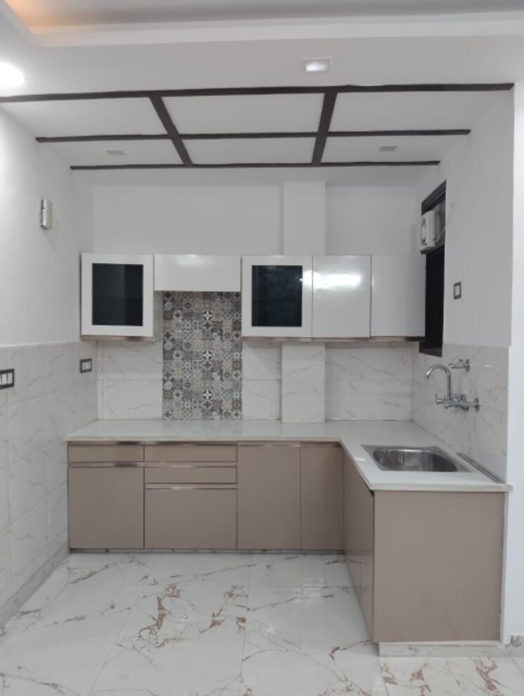 Kitchen, rwa-kalkaji-dda-flats-l1-l2 3 Bedroom 100 Sq.Yd. Apartment In Govindpuri Delhi 9420017