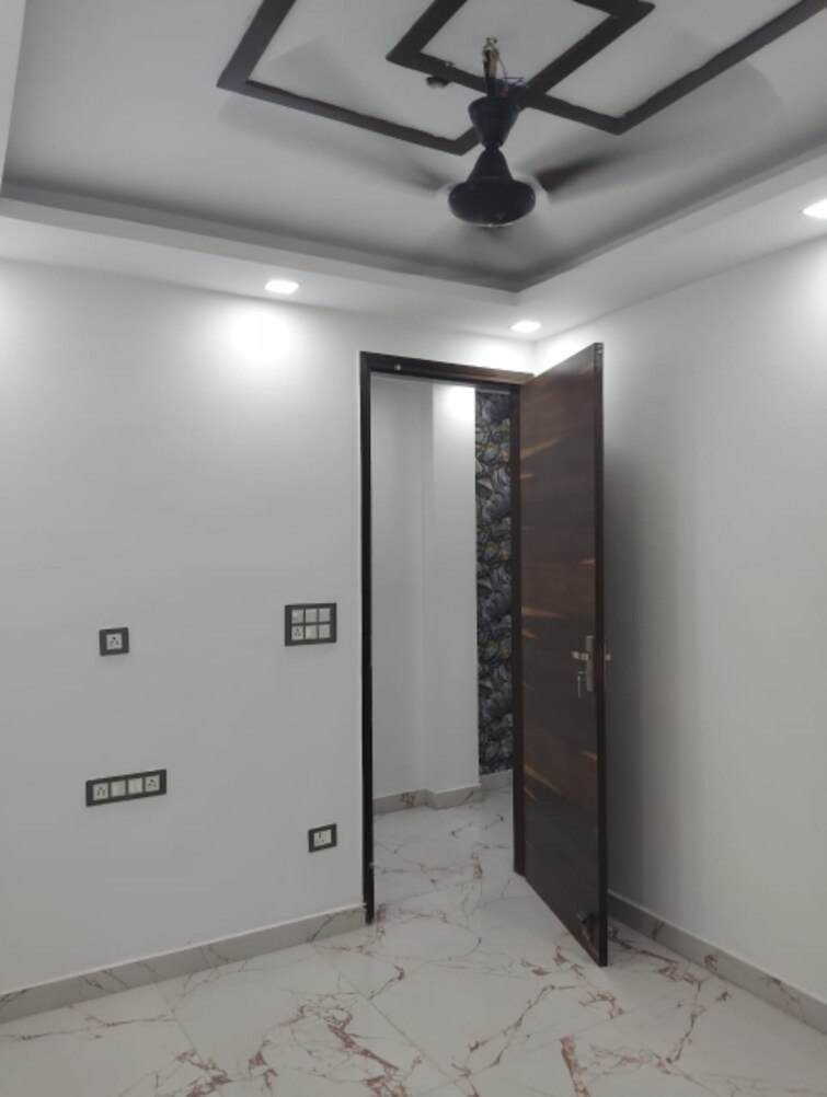 Cover Image, rwa-kalkaji-dda-flats-l1-l2 3 Bedroom 100 Sq.Yd. Apartment In Govindpuri Delhi 9420017