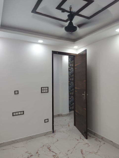 3 BHK Apartment For Sale in RWA Kalkaji DDA Flats L1 & L2