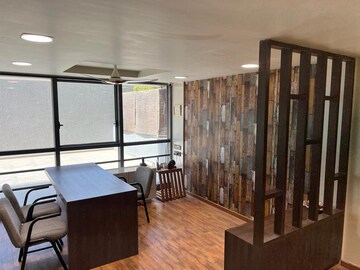  Office Space For Rent in Thaltej