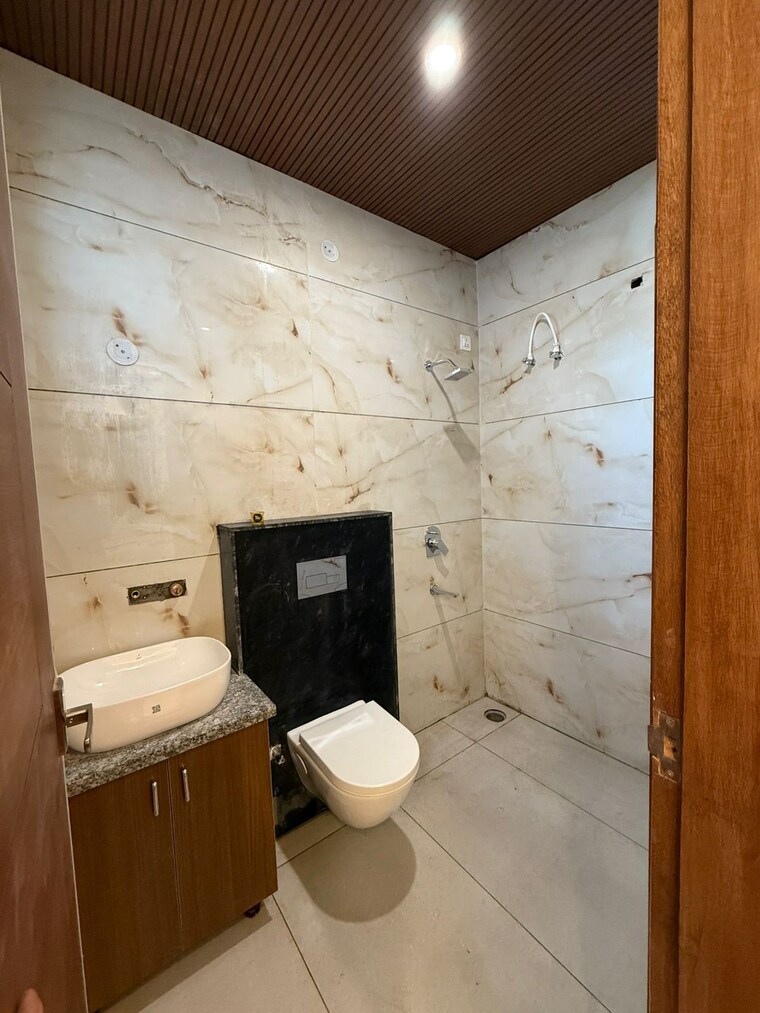 Bathroom, sahastradhara road 2 Bedroom 1250 Sq.Ft. Builder Floor In Sahastradhara Road Dehradun 9420069