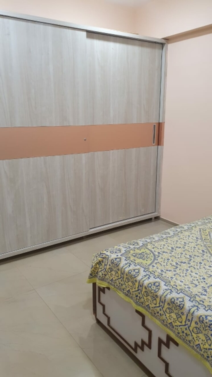 Bedroom, param-paarijat-skyz 4 Bedroom 3312 Sq.Ft. Apartment In Sargaasan Ahmedabad 9420123