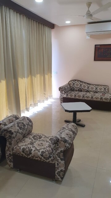 Bedroom in 4 BHK Apartment at Param Paarijat Skyz, Sargaasan – for Rent