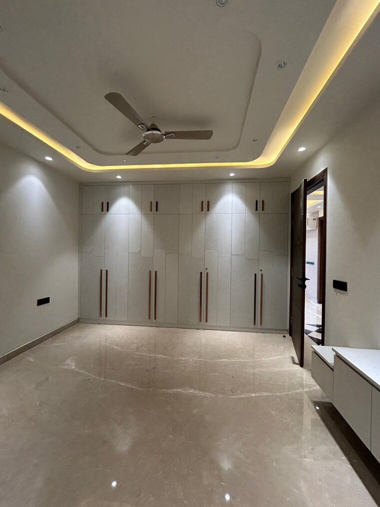 undefined, emaar-the-palm-drive-the-premier-terraces 2 Bedroom 2200 Sq.Ft. Apartment In Sector 66 Gurgaon 9420144