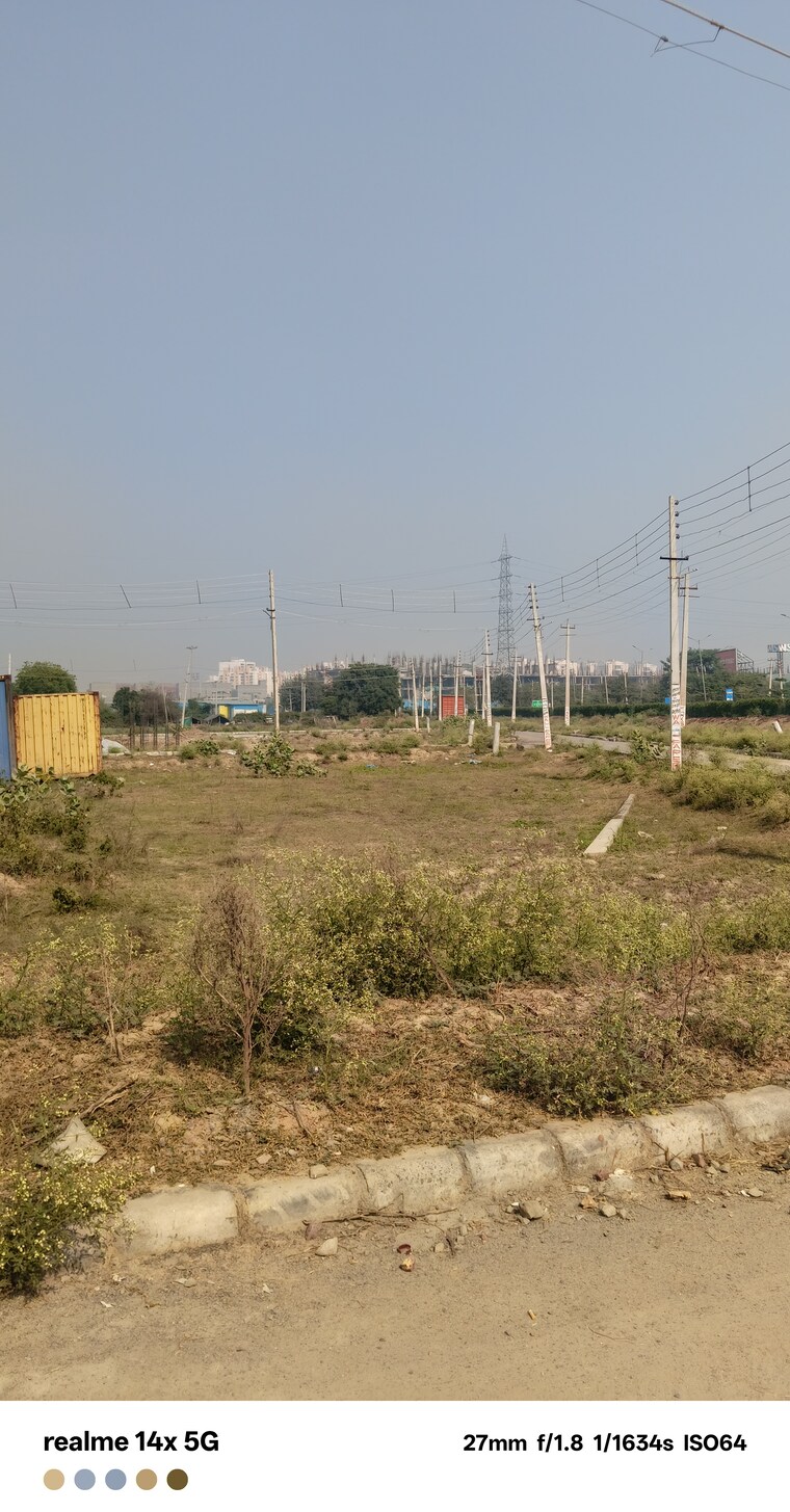 undefined, bptp-park-arena  250 Sq.Yd. Plot In Sector 80 Faridabad 9420112