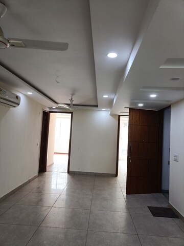Room in 3 BHK Builder Floor at Ansal API Esencia, Sector 67 – for Rent