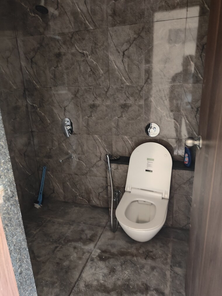 Bathroom, mantra-monarch 2 Bedroom 1000 Sq.Ft. Apartment In Balewadi Pune 9420153