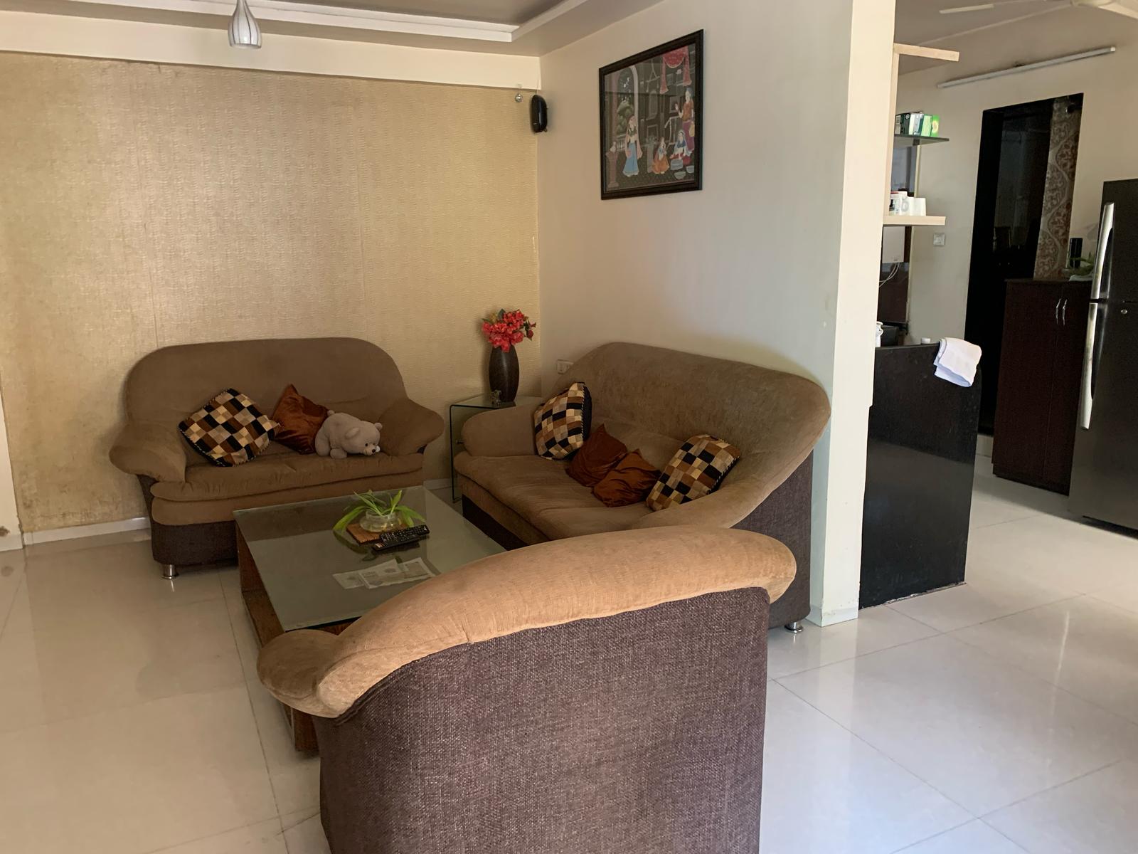 2 BHK Apartment For Sale in Atul Alcove