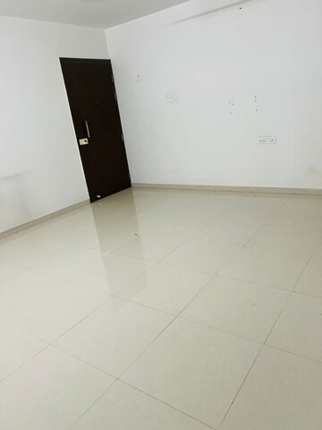 2 BHK Apartment For Rent in Laxmi Emerald, Lohgaon