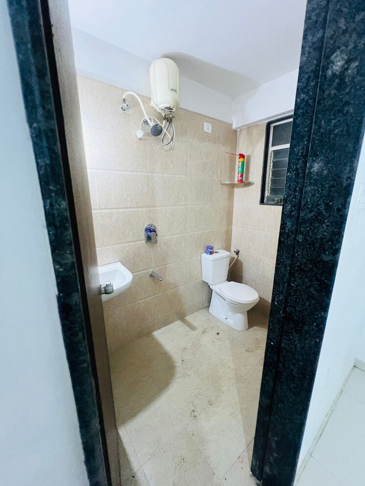 Bathroom, laxmi-emerald 2 Bedroom 694 Sq.Ft. Apartment In Lohgaon Pune 9420195