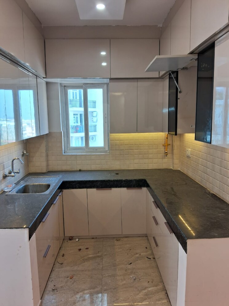 Kitchen, slf-anushree 3 Bedroom 1600 Sq.Ft. Apartment In Sector 75 Faridabad 9420256