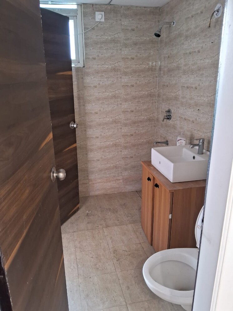 Bathroom, slf-anushree 3 Bedroom 1600 Sq.Ft. Apartment In Sector 75 Faridabad 9420256