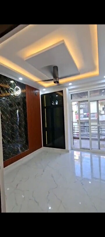 Bedroom in 3 BHK Builder Floor at Indrapuram – for Sale