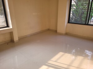 Room in 3 BHK Apartment at Galaxy Parijat, Bhosale Nagar – for Rent