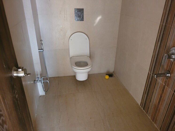 Attached Bathroom, galaxy-parijat 3 Bedroom 1500 Sq.Ft. Apartment In Bhosale Nagar Pune 9420312