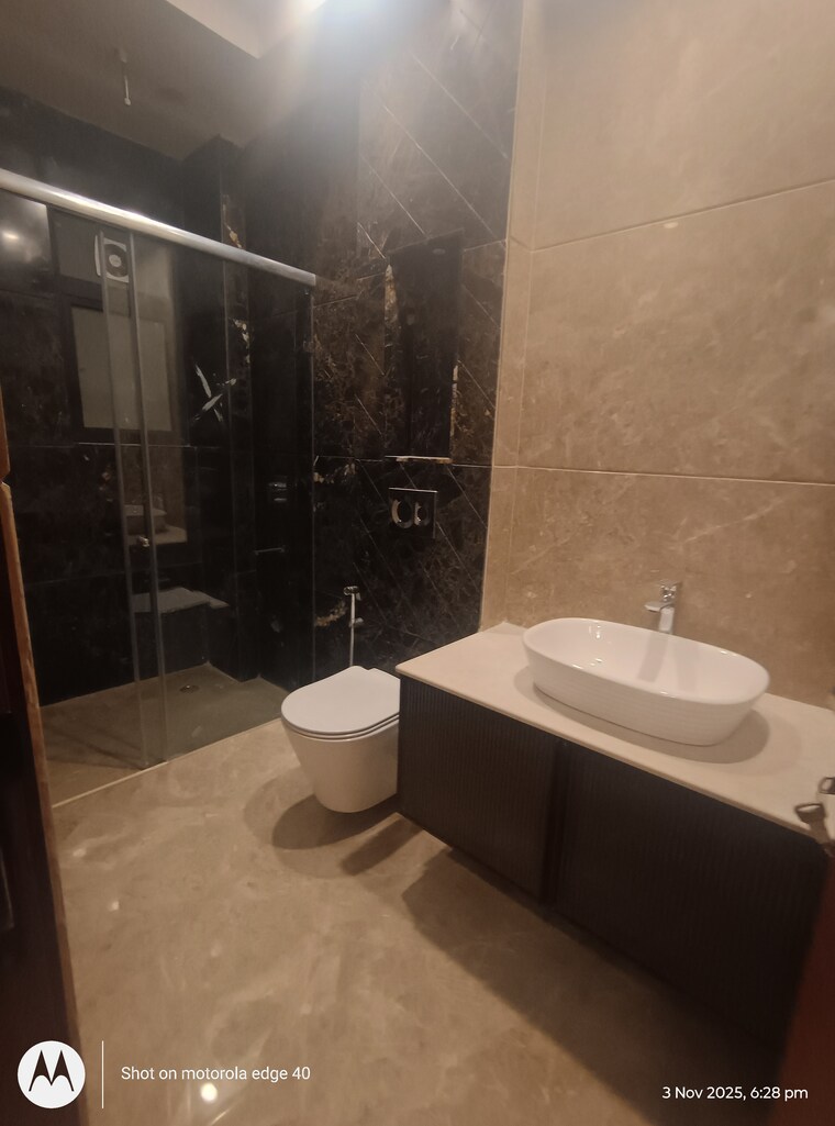 undefined, boutique-residential-apartments-e-335 3 Bedroom 200 Sq.Yd. Builder Floor In East Of Kailash Delhi 9420327