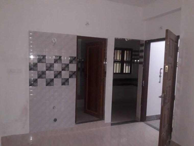 Room, hakim para 2 Bedroom 800 Sq.Ft. Apartment In Hakim Para Siliguri 9420288