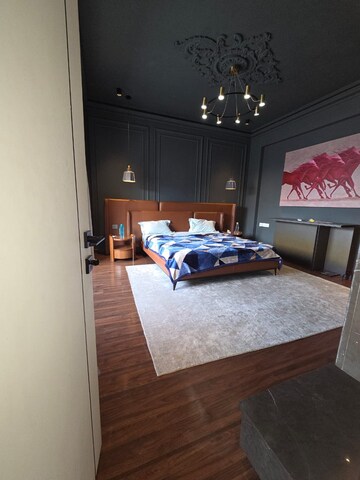 Bedroom in 4 BHK Builder Floor at DLF Royale Residences, Dlf Phase I – for Rent