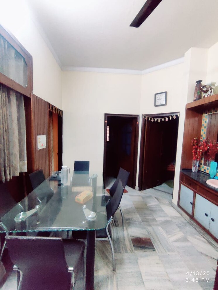 Dining area, sector 15 2 Bedroom 1500 Sq.Ft. Builder Floor In Sector 15 Gurgaon 9420322