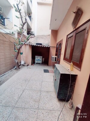 2 BHK Builder Floor – Exterior View View at Sector 15 - for Rent
