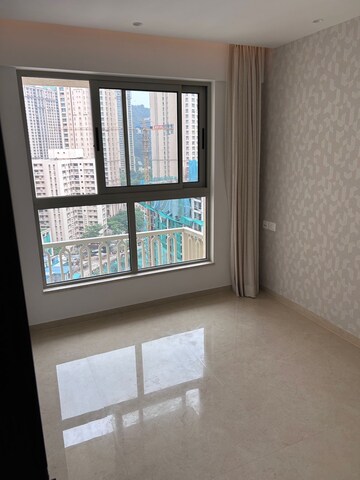 Room in 2 BHK Apartment at Hiranandani Highland, Powai – for Sale