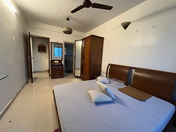 Master Bedroom in 2 BHK Apartment at Raval Tower Andheri, Andheri West – for Rent