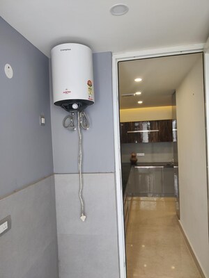 Kitchen in 3 BHK Builder Floor at Sushant Vyapaar Kendra, Sector 43 – for Rent