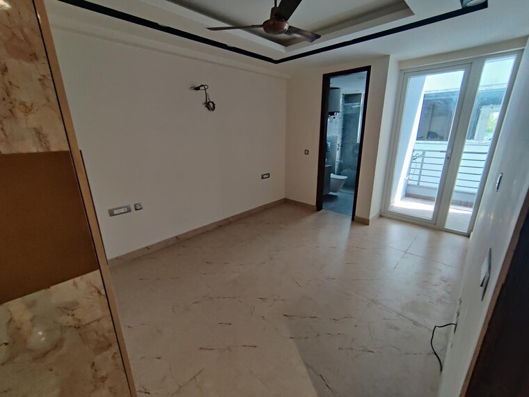 Room, sushant-vyapaar-kendra 3 Bedroom 215 Sq.Ft. Builder Floor In Sector 43 Gurgaon 9420341