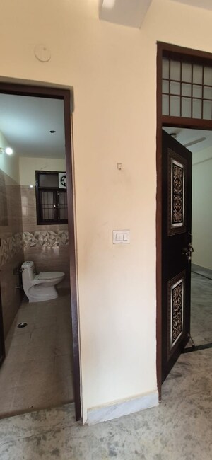 Attached Bathroom in 1 BHK Apartment at Palm Residency Chhatarpur, Chattarpur – for Rent