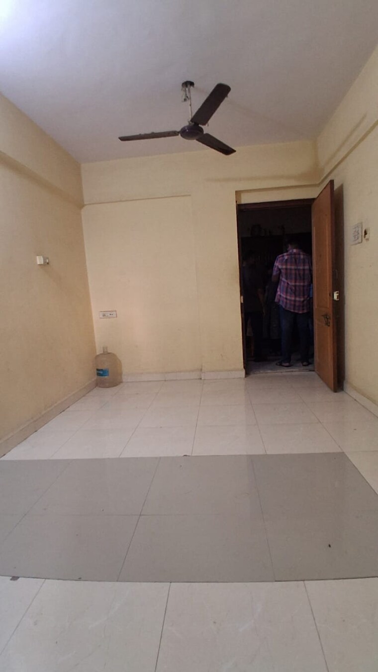 Room, airoli sector 20 2 Bedroom 750 Sq.Ft. Apartment In Airoli Sector 20 Navi Mumbai 9420366