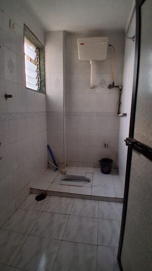 Bathroom in 2 BHK Apartment at Airoli Sector 20 – for Rent