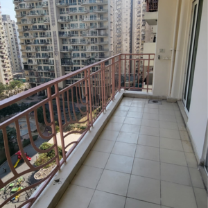 Balcony in 2.5 BHK Apartment at Mahagun Moderne, Sector 78 – for Rent