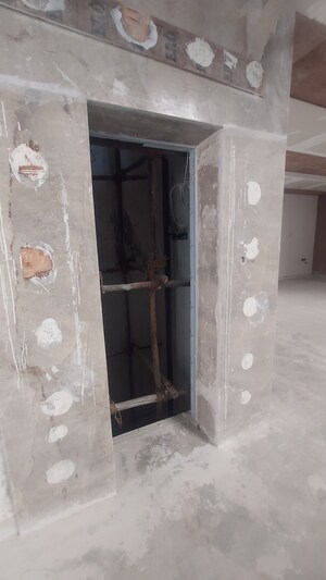 Lift in 4 BHK Villa at Guttala Begumpet – for Sale