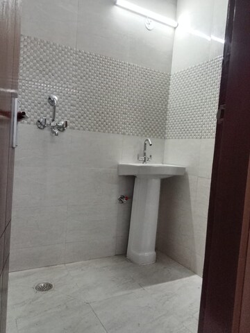 Bathroom in 2 BHK Builder Floor at Saket – for Rent