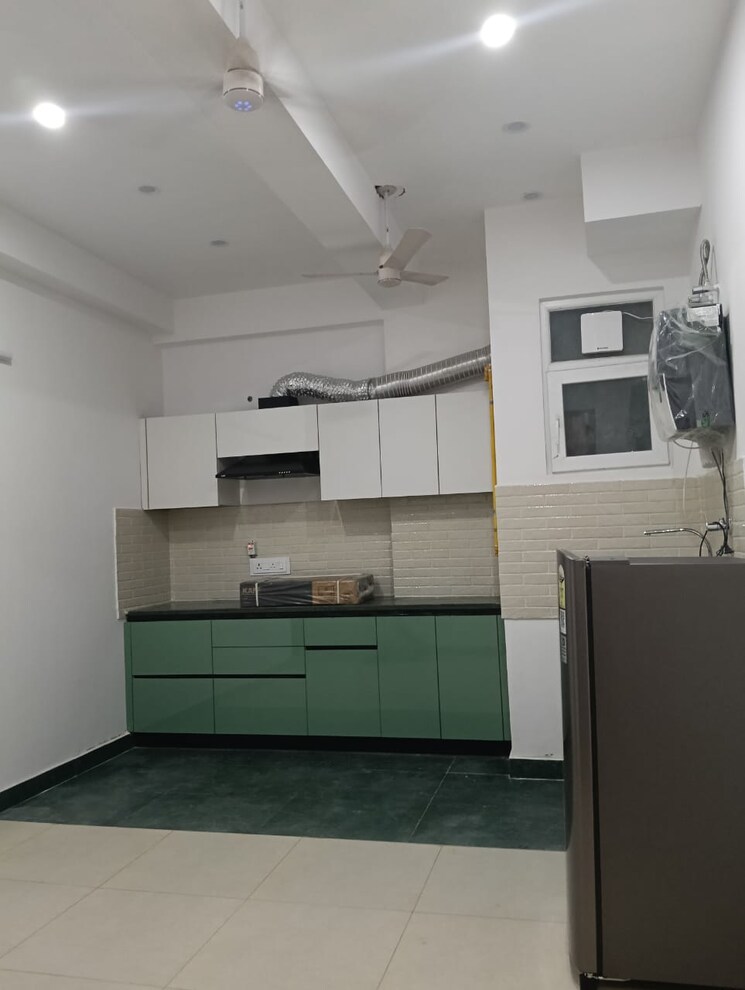 Kitchen, sector 14 2 Bedroom 1400 Sq.Ft. Builder Floor In Sector 14 Gurgaon 9420400