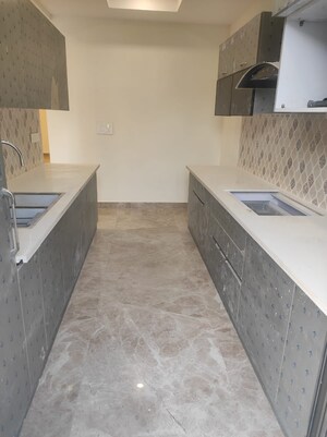 Balcony in 4 BHK Builder Floor at SS Mayfield Gardens, Sector 51 – for Rent