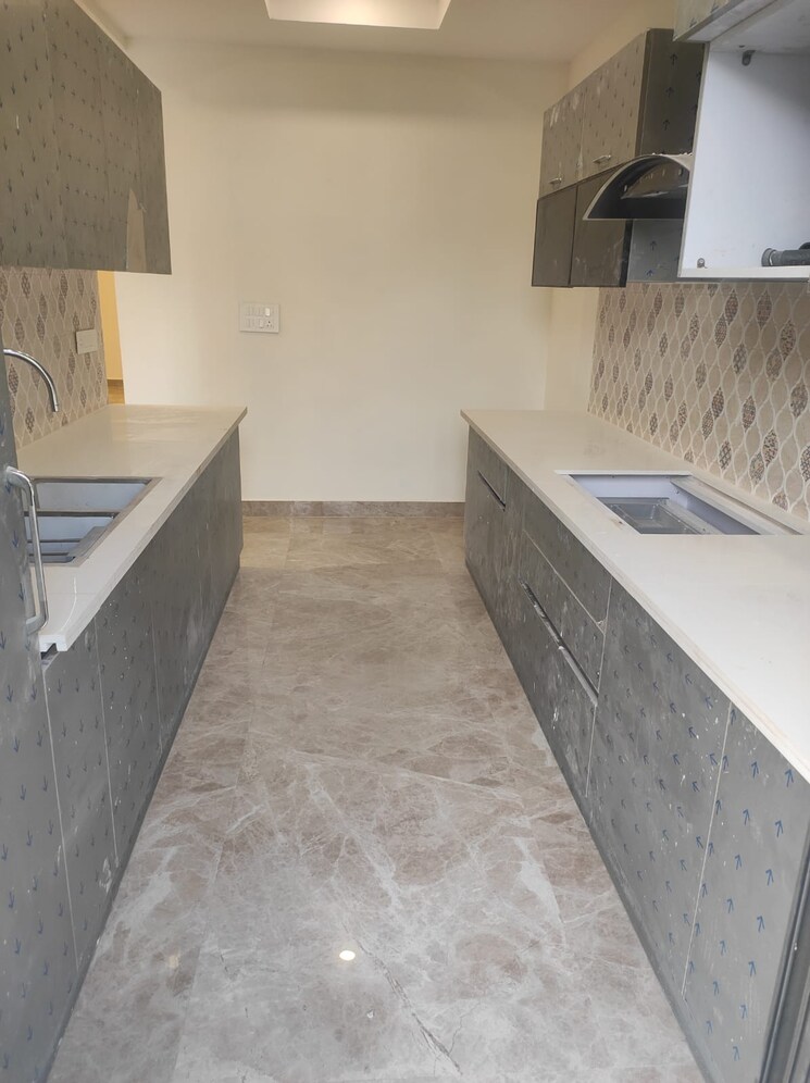 Balcony, ss-mayfield-gardens 4 Bedroom 2400 Sq.Ft. Builder Floor In Sector 51 Gurgaon 9420425