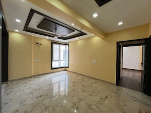 Room in 4 BHK Builder Floor at SS Mayfield Gardens, Sector 51 – for Rent